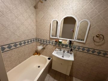 Venta 3 amb. con patio. Cochera y baulera. 126m2. Palermo Nuevo