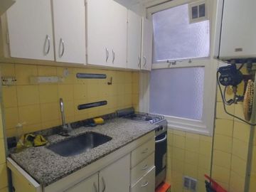 Alquiler Monoambiente Único en Charcas y Anchorena!