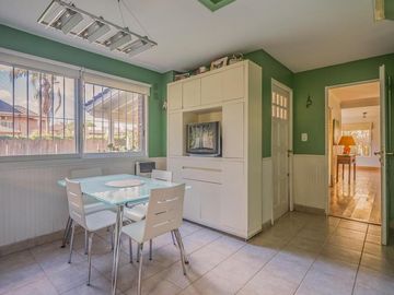 VENTA CASA ESTILO CANADIENSE CON PILETA CLIMATIZADA BARRIO CERRADO LA TRANQUERA PILAR