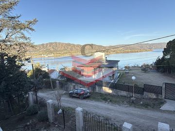 CASA MODERNA EN VENTA EN SÍQUIMAN |CON VISTAS AL LAGO SAN ROQUE | 3 DORMITORIOS | REF: 3157