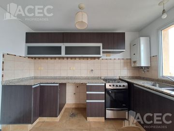 Venta - Departamento amplio - Luis Agote