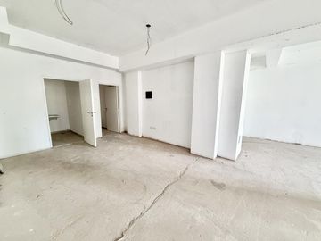Excelente LOCAL de 6,5m de ANCHO, en NUÑEZ sobre AV. CABILDO