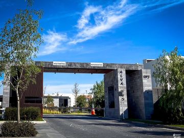 Casa en Renta en Capital Norte | 2 Recámaras y Amplio Jardín