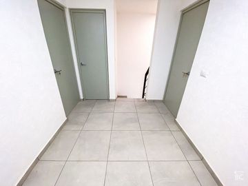 Casa en Renta en Capital Norte | 2 Recámaras y Amplio Jardín