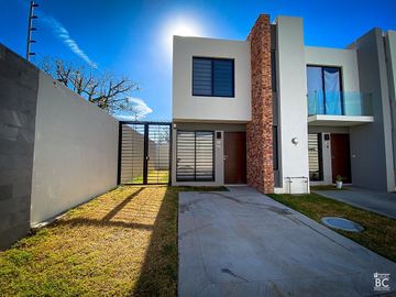 Casa en Renta en Capital Norte | 2 Recámaras y Amplio Jardín