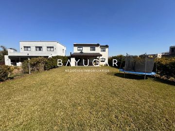 Venta - Casa en El Aljibe 4 Dormitorios Con Pileta- Manzanares - Pilar