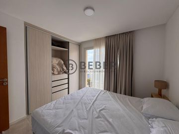 En venta dos ambientes a la calle con balcon, La Perla