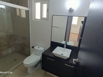 DEPARTAMENTO EN PLANTA BAJA TORRES OASIS EL REFUGIO QUERÉTARO