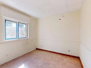 Casa en Venta de 3 Ambientes en Villa Rosa con Jardín