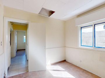 Casa en Venta de 3 Ambientes en Villa Rosa con Jardín