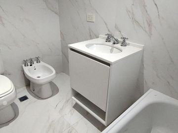 Casa en alquiler de 5 ambientes en barrio Norte,el Cantón, Escobar. GBA Norte