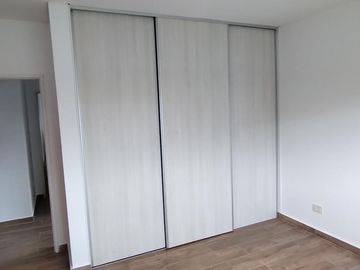 Casa en alquiler de 5 ambientes en barrio Norte,el Cantón, Escobar. GBA Norte
