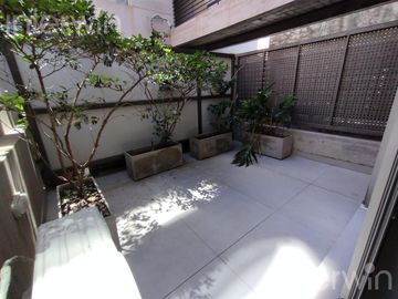 Departamento / Monoambiente en Alquiler - Balcón y Patio propio - Cochera - Amenities - Saavedra