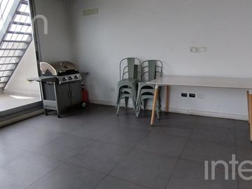 Departamento / Monoambiente en Alquiler - Balcón y Patio propio - Cochera - Amenities - Saavedra