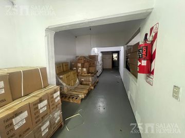 Galpon - Deposito  857 metros cubiertos en venta Munro  zona industrial