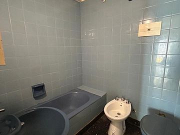 En Venta Departamento de 1 amb cfte .c/balco