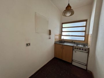 En Venta Departamento de 1 amb cfte .c/balco