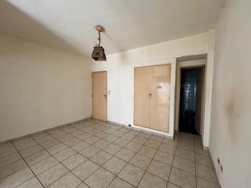 En Venta Departamento de 1 amb cfte .c/balco