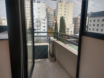 Departamento dos ambientes en alquiler con cochera y amenities en Villa Urquiza!