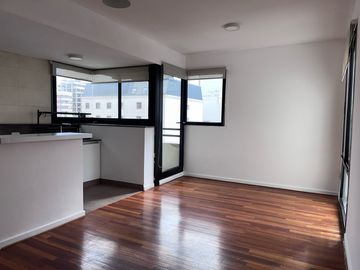 Departamento dos ambientes en alquiler con cochera y amenities en Villa Urquiza!