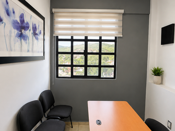 Oficina en RENTA ubicada en un espacio de COWORKING en Marfil