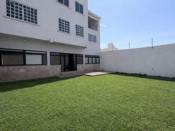 Oficina en RENTA ubicada en un espacio de COWORKING en Marfil