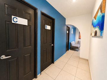 Oficina en RENTA ubicada en un espacio de COWORKING en Marfil