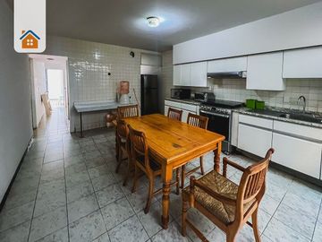 Casa en venta en Ladrón de Guevara, Guadalajara