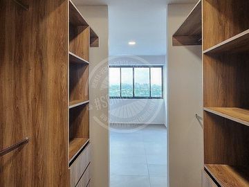 Departamento en venta cerca de Plaza la Perla, La Calma. Zapopan