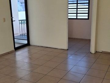 LOCAL COMERCIAL EN EL CENTRO DE MONTERREY