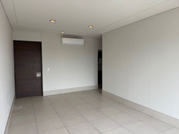 Departamento en renta en Lomas Altas | 2 recámaras + bodega + 2 estacionamientos