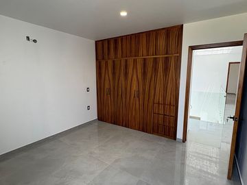 VENTA DE CASA EN VALLE IMPERIAL EN EL COTO MAPLES 2