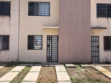 Casa en venta 2 recamaras Fraccionamiento Prado Norte C4164