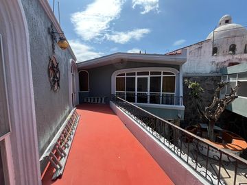 CASA EN VENTA EN JARDINES ALCALDE