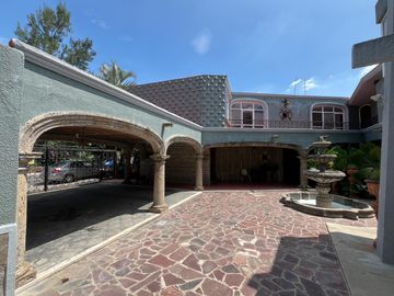CASA EN VENTA EN JARDINES ALCALDE