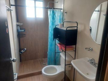 Casa en clúster con alberca y control de acceso en Fracc. Residencial del Bosque