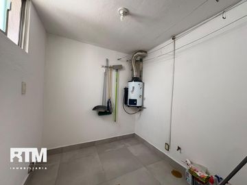DEPARTAMENTO DE 1 RECÁMARA EN VENTA EN LOMAS 4TA