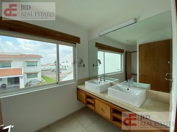Casa en condominio - Amomolulco