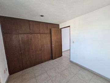 Balcones del Valle: Departamento en venta