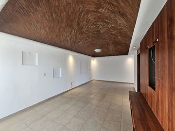 Balcones del Valle: Departamento en venta
