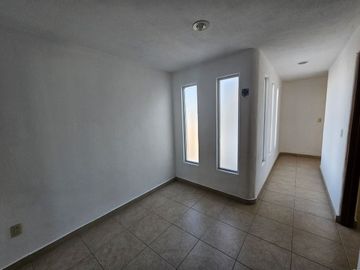 Balcones del Valle: Departamento en venta