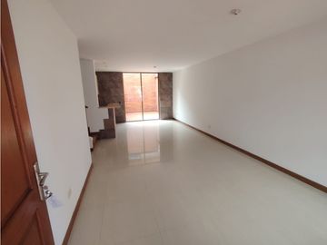Se Arrienda Casa en Villas de Gualanday 3, Rionegro