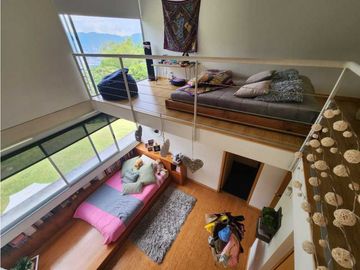 Hermosa Casa con vista al Valle del aburrá