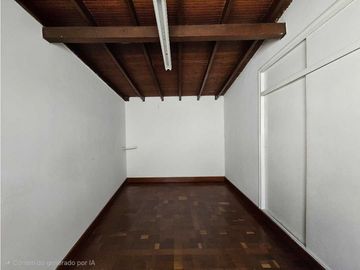 Casa Lotes- Bifamilar.en venta en Suramericana/Medellín