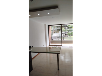 Venta Apartamento -ascensor -parqueadero.- Cerro nutibara