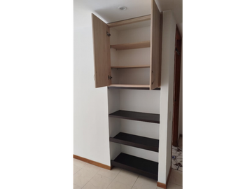 Venta Apartamento -ascensor -parqueadero.- Cerro nutibara