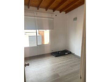 CASA EN ARRIENDO SECTOR DE ALTOS DEL POBLADO - POBLADO
