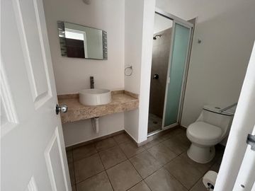 RENTA DEPARTAMENTO PLANTA ALTA PASEOS DEL BOSQUE