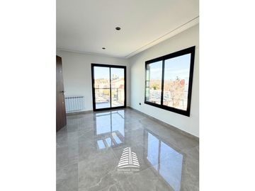 Departamento en venta - Pinto y Moreno