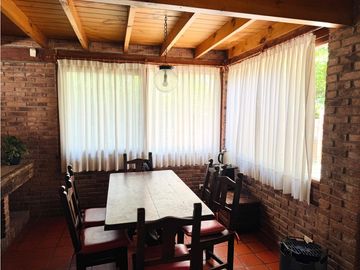 PINAMAR  -  CABAÑA SILFIDES -CONSTRUCCCION TRADICIONAL